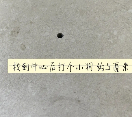枝江瓷砖空鼓维修公司专业解答在瓷砖铺贴过程中，如果砂料搅拌不均匀，将会带来以下问题